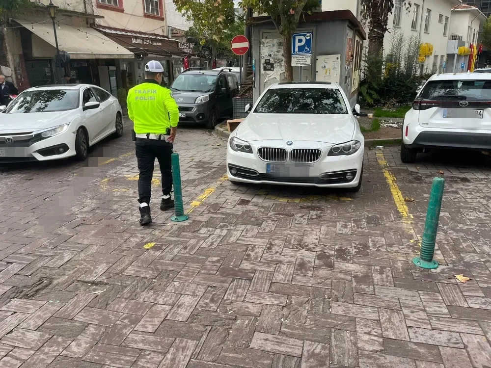 Manisa’da Engelli Park Yeri İhlallerine Sıkı Denetim: 98 Araca Ceza