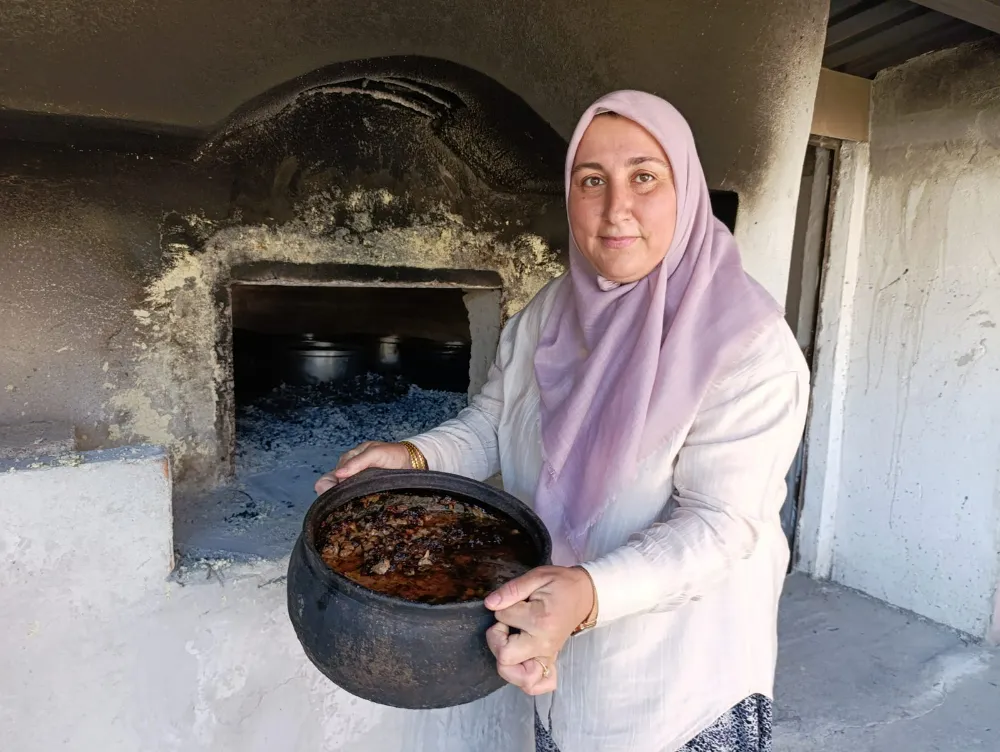 SÜNNET DÜĞÜNÜNDE KIRKAĞAÇ’IN TESCİLLİ LEZZTİ KIRKAĞAÇ ÇAKAL PİDELİ PAÇA İKRAM EDİLDİ