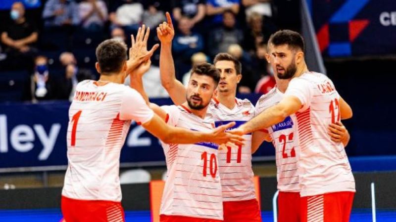 A Milli Erkek Voleybol Takımı, Avrupa Voleybol Şampiyonası’ndaki ilk maçında son olimpiyat ikincisi Rusya’yı 3-1 mağlup etti.