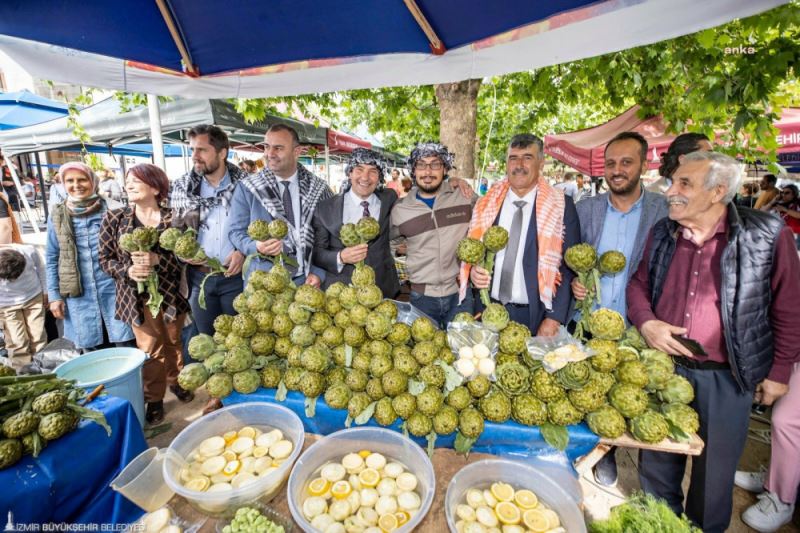 SOYER, URLA ENGİNAR FESTİVALİNDE ÜRETİCİ VE ESNAFLA BULUŞTU