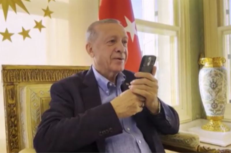 Cumhurbaşkanı Erdoğan, 248. saat mucizesi Aleyna ile görüştü
