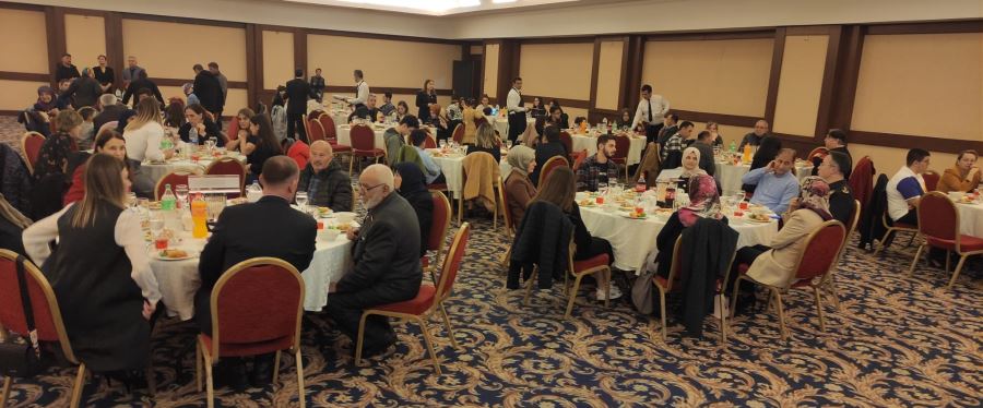 Yunusemre İlçe Kaymakamlığı’ndan Şehit ailelerine iftar programı 