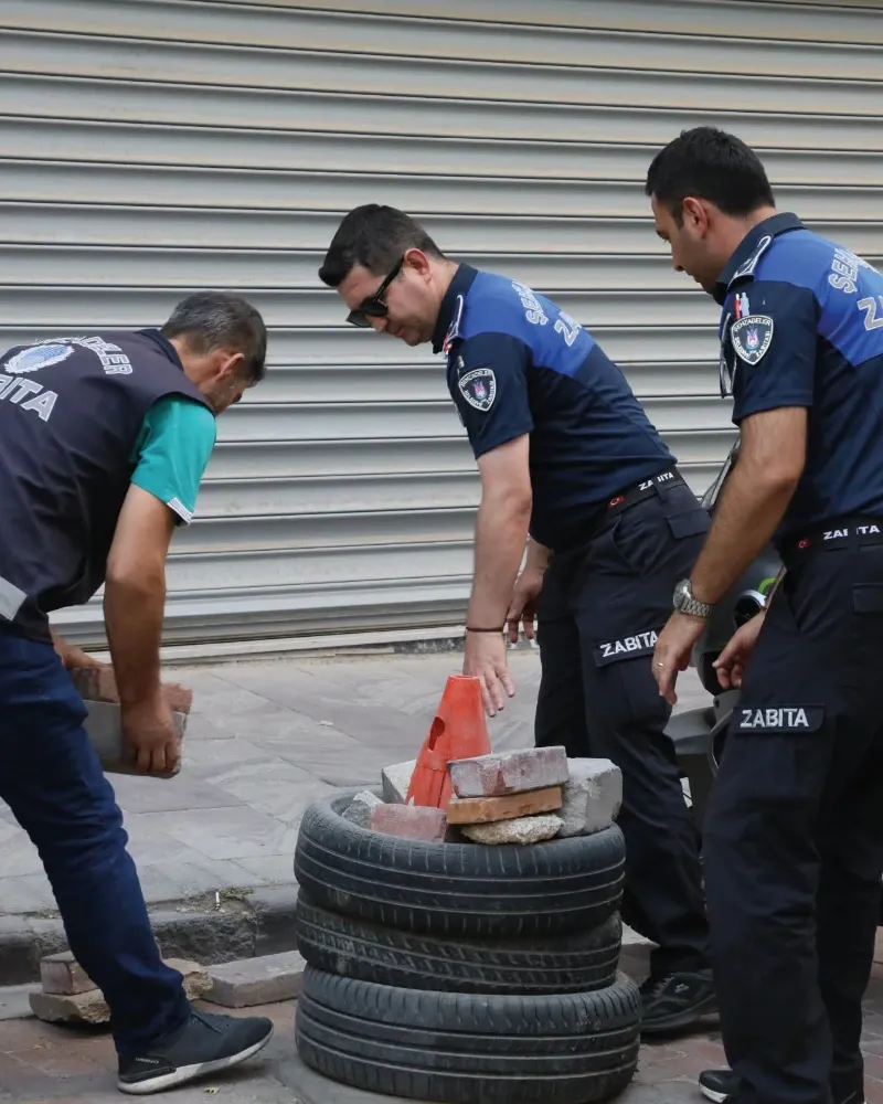 Şehzadeler’de Kaldırım İşgallerine Zabıta Müdahalesi