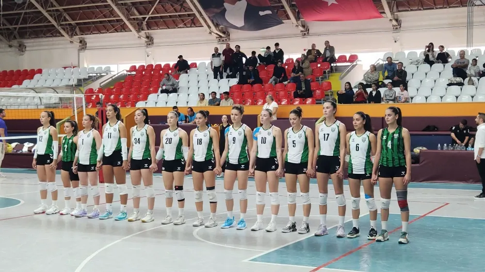 Akhisar Belediye Voleybol Takımı 2. haftada Galip Geldi
