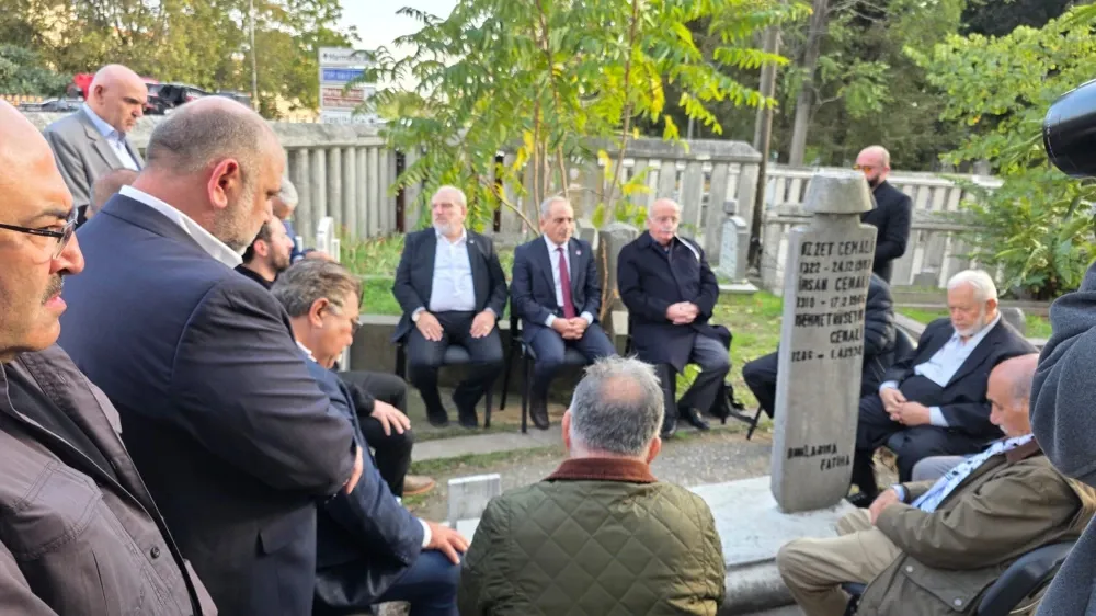 Kibiroğlu, Kabri Başında Dualarla Anıldı