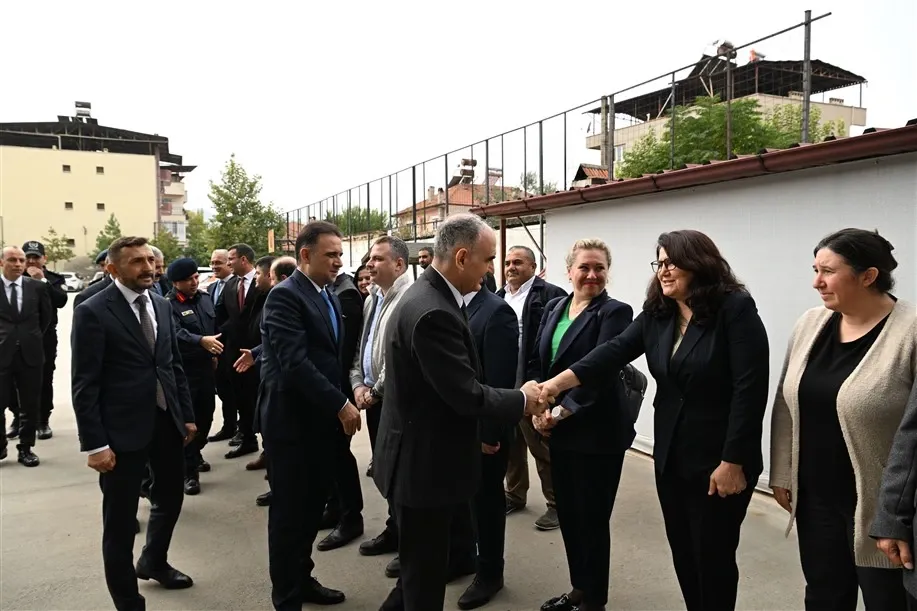Vali Vahdettin Özkan’dan Şehit Ailesine ve Sarıgöl Kaymakamlığına Ziyaret