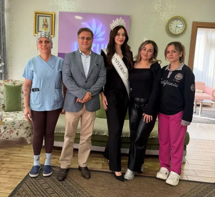 Ceren Arslan’dan Ataşehir’de duygulandıran Alzheimer mesaji