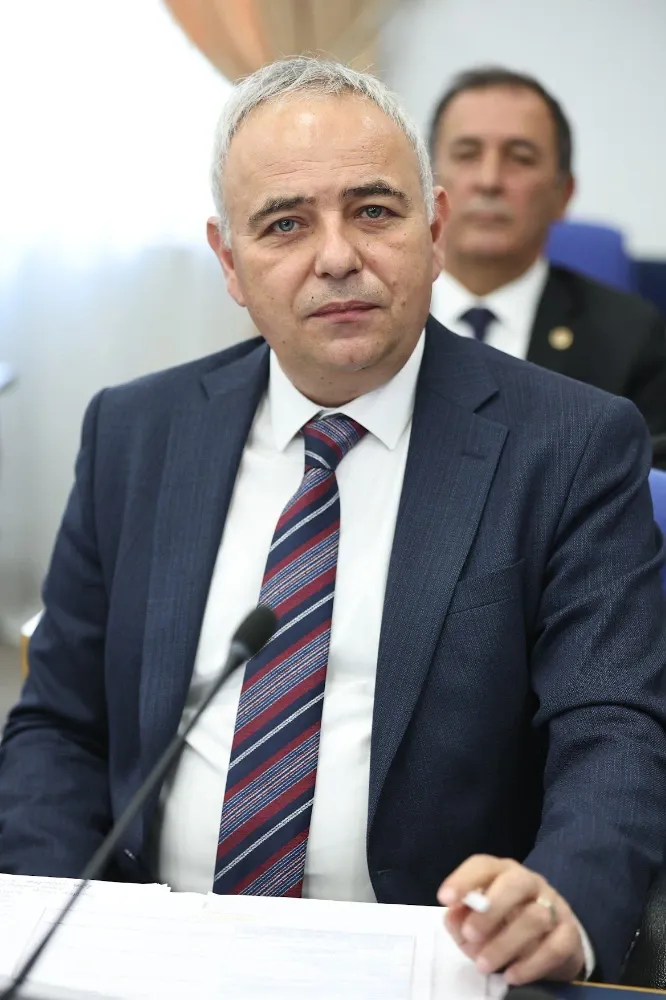 Bakırlıoğlu: “Soru önergelerine yanıt vermeyen bakanlar tasarrufu yanlış anladı!”