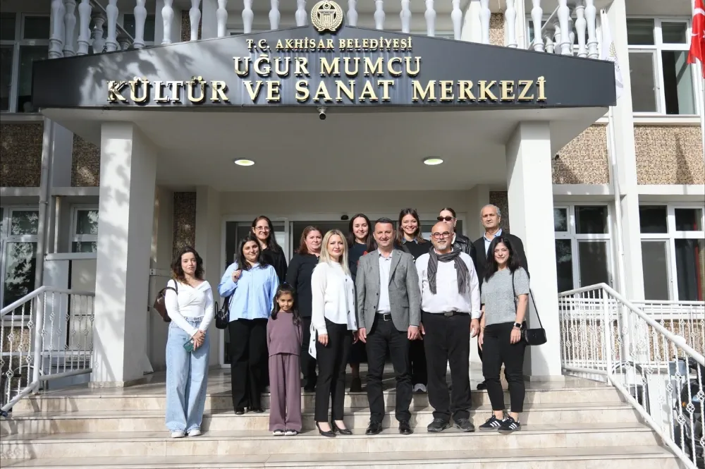 “Sırrımı Toprağa Verdim” Sergisi Uğur Mumcu’da Açıldı