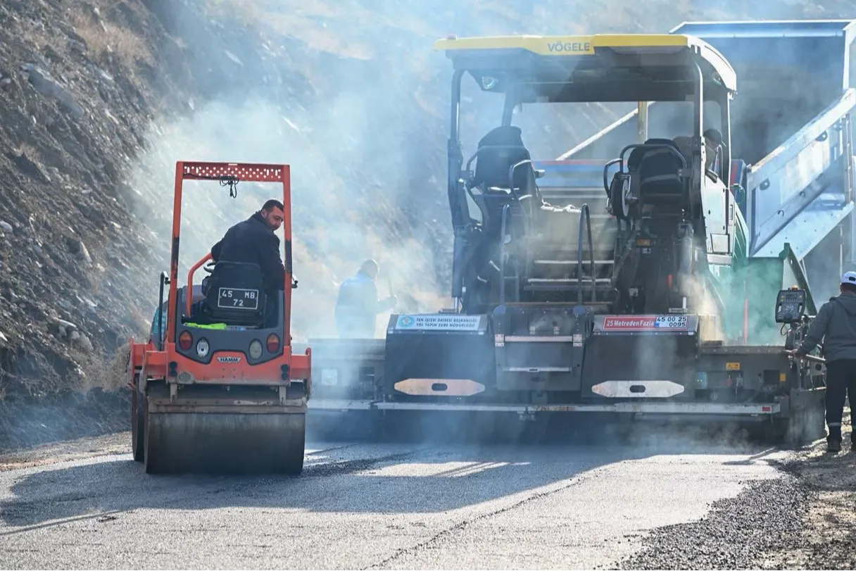 Başkan Dutlulu, madencilerin beklediği yol için harekete geçti