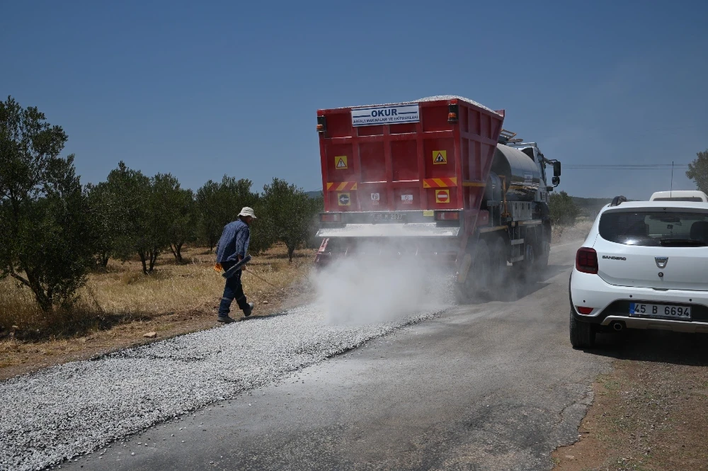Manisa’nın Dört Bir Yanında Yol Seferberliği
