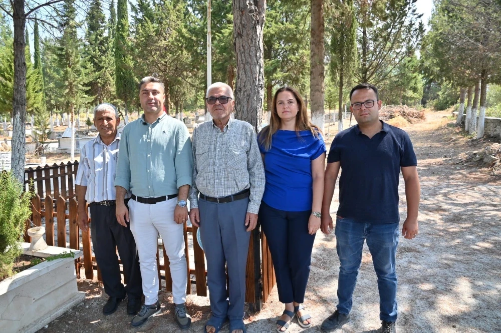Manisa Büyükşehir Belediyesi Şehit Kabirlerini Yeniliyor