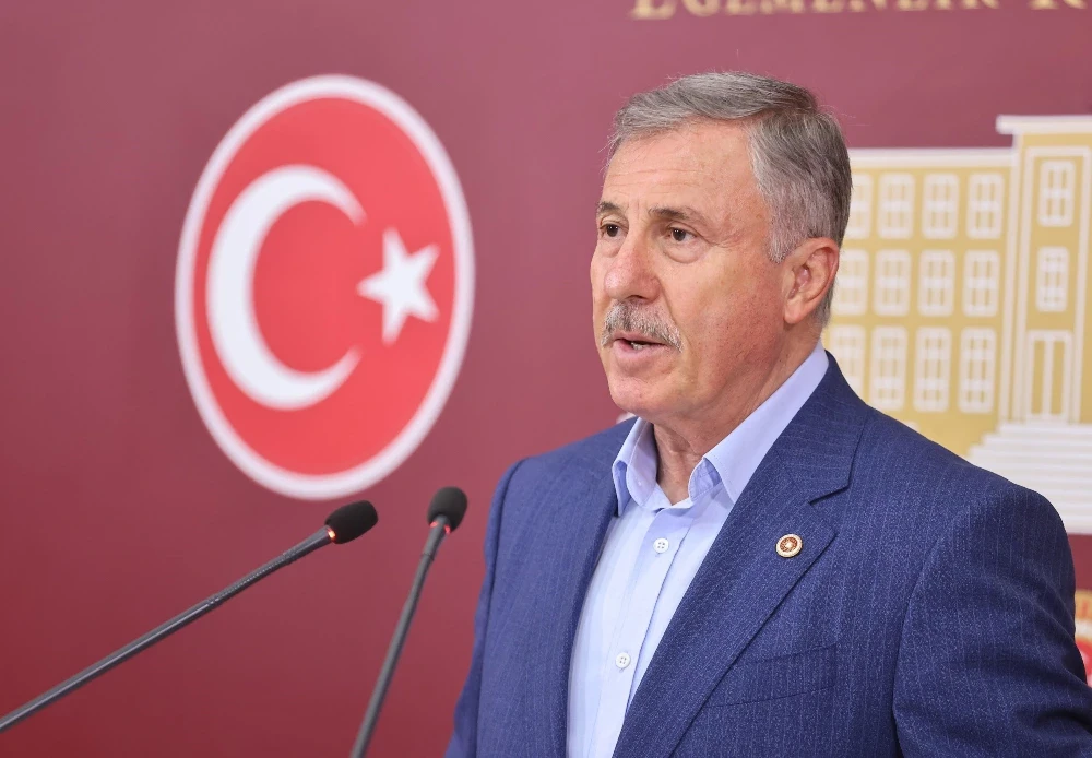 Selçuk Özdağ’dan Hükümete İsrail İle Ticaret Tepkisi