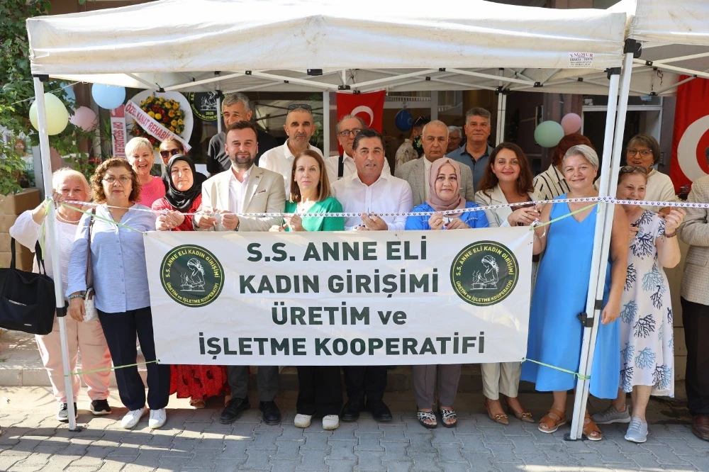 ANNE ELİ KADIN GİRİŞİMİ ÜRETİM VE İŞLETME KOOPERATİFİ YENİMAHALLE’DE AÇILDI