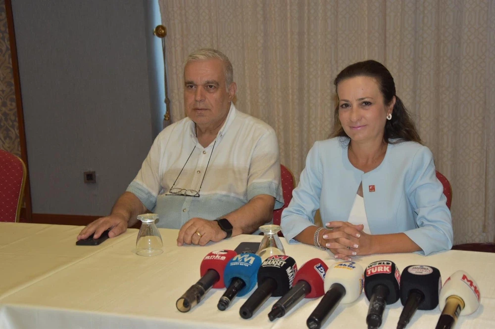 CHP’li Özalper’den Gündeme Dair Sert Açıklamalar
