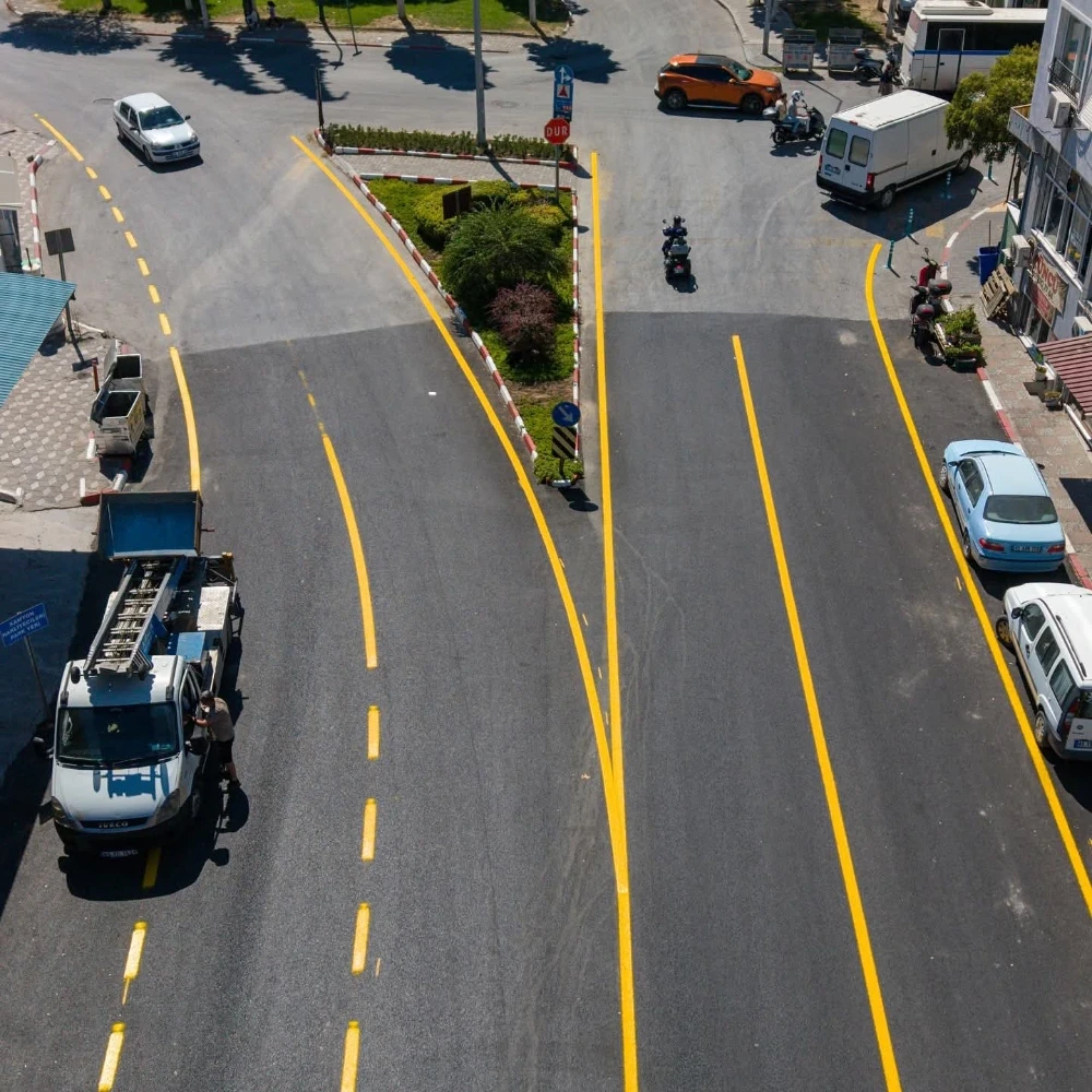 Soma’da Bozulan Yollar Yenileniyor