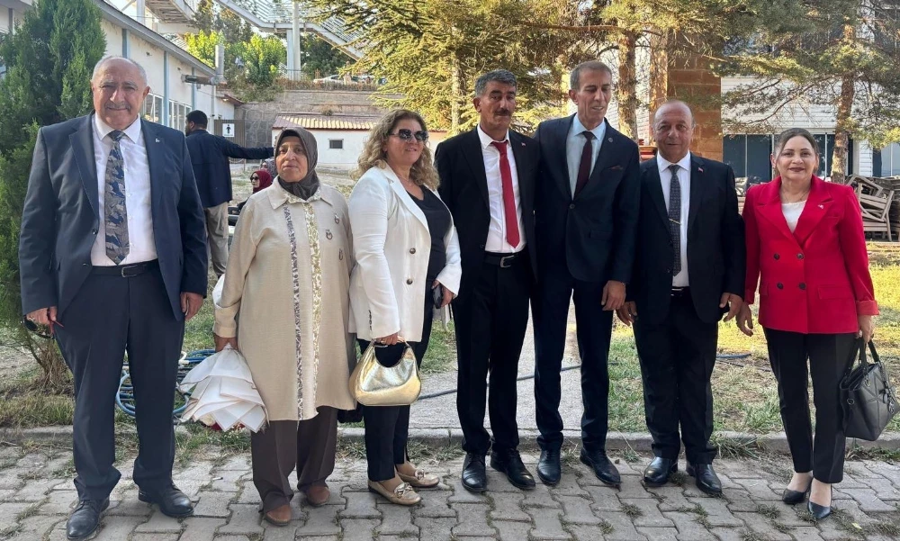 MHP’li Özten ve Arık, Malazgirt Zaferi’nin 954. Yıl Kutlamasında
