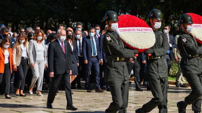 Kılıçdaroğlu ve CHP parti heyeti Anıtkabir