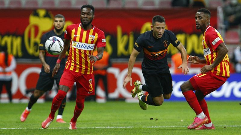 Galatasaray Kayserispor deplasmanında 3-0 yenildi