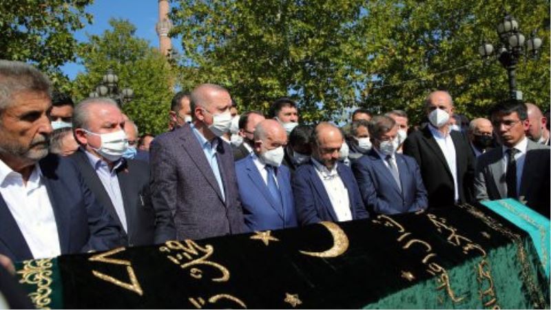 Türkiye siyasetini buluşturan cenaze: Oğuzhan Asiltürk son yolculuğuna uğurlandı