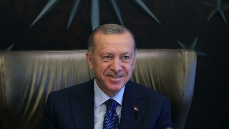 Erdoğan maaşına zam yaptı, 6 haneli oldu!