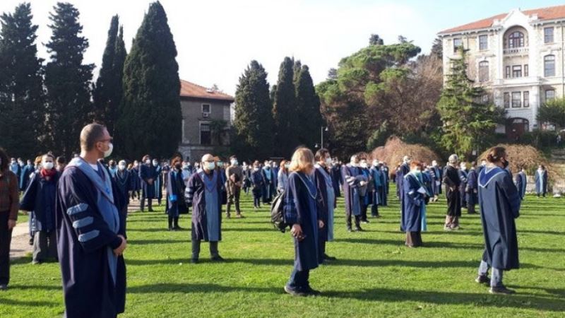 Boğaziçi Üniversitesi akademisyenlerinden istifa çağrısı