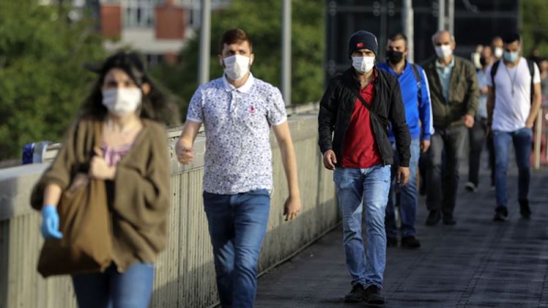 Açık havada maske zorunluluğu kalkacak mı? Bilim Kurulu bugün toplanıyor