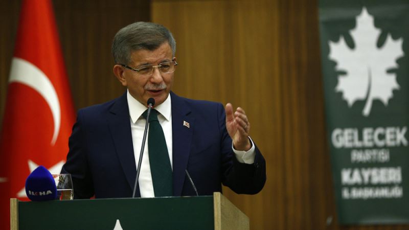 Ahmet Davutoğlu Abdullah Gül ile görüştü