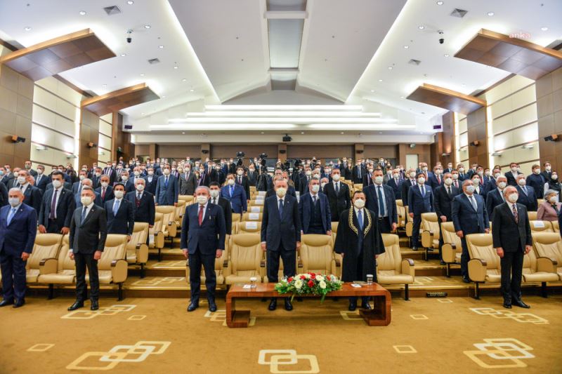 AYM Başkanı Arslan: Yargılamanın Anlamsız Hale Geldiği Yerde Toplumun Hukuka ve Yargıya Olan Güveninin Zedeleneceği Açıktır